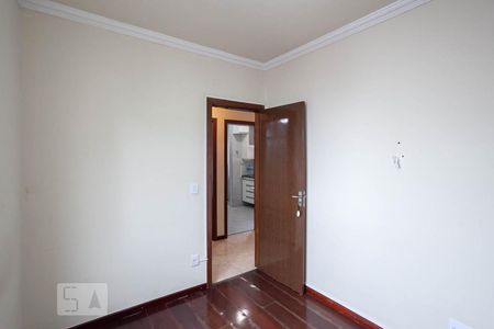 Quarto 1 de apartamento para alugar com 2 quartos, 42m² em Santa Cruz, Belo Horizonte