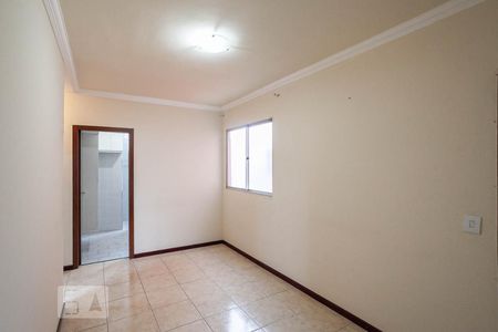 Sala  de apartamento para alugar com 2 quartos, 42m² em Santa Cruz, Belo Horizonte