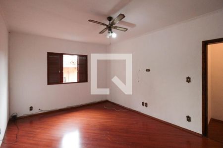 Casa para alugar com 120m², 2 quartos e sem vaga Casa para alugar com 120m², 2 quartos e sem vagaQuarto