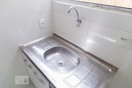 Sala e Cozinha - Detalhe de casa para alugar com 1 quarto, 40m² em Vila do Encontro, São Paulo