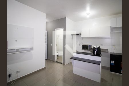 Sala e Cozinha de apartamento para alugar com 1 quarto, 39m² em Vila Constança, São Paulo
