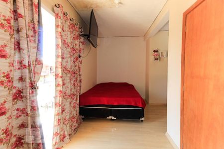 Casa à venda com 210m², 3 quartos e 2 vagas Casa à venda com 210m², 3 quartos e 2 vagasSuíte