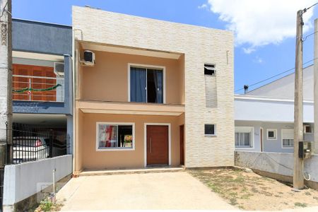 Casa à venda com 210m², 3 quartos e 2 vagas