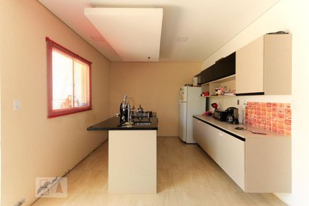 Casa à venda com 210m², 3 quartos e 2 vagas Casa à venda com 210m², 3 quartos e 2 vagasCozinha