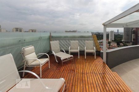 Apartamento à venda com 480m², 4 quartos e 6 vagas Apartamento à venda com 480m², 4 quartos e 6 vagas Piscina