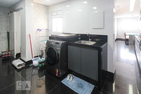 Apartamento à venda com 480m², 4 quartos e 6 vagas Apartamento à venda com 480m², 4 quartos e 6 vagasÁrea de Serviço