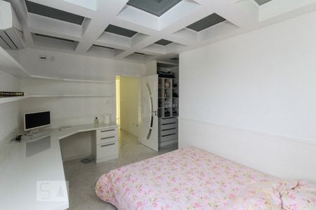 Apartamento à venda com 480m², 4 quartos e 6 vagas Apartamento à venda com 480m², 4 quartos e 6 vagasSuite