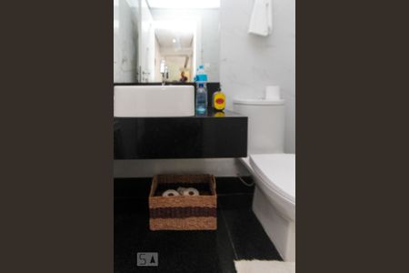 Apartamento à venda com 480m², 4 quartos e 6 vagas Apartamento à venda com 480m², 4 quartos e 6 vagasBnaheiro do espaço gourmet