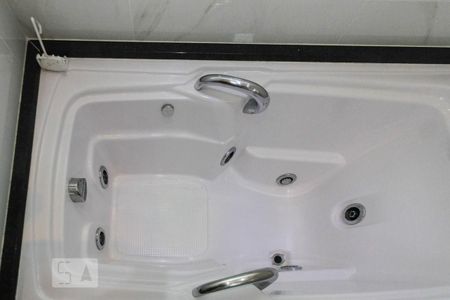 Apartamento à venda com 480m², 4 quartos e 6 vagas Apartamento à venda com 480m², 4 quartos e 6 vagasbanheiro da Suite