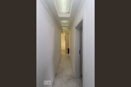 Apartamento à venda com 480m², 4 quartos e 6 vagas Apartamento à venda com 480m², 4 quartos e 6 vagasCorredor dos Quartos