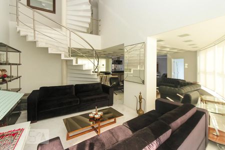 Apartamento à venda com 480m², 4 quartos e 6 vagas Apartamento à venda com 480m², 4 quartos e 6 vagasSala