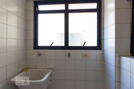 Apartamento para alugar com 75m², 2 quartos e 1 vagaÁrea de serviço
