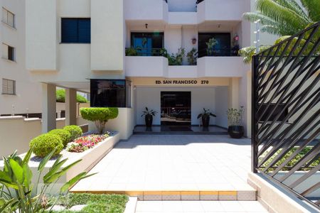 Apartamento para alugar com 75m², 2 quartos e 1 vagaFachada do Condomínio