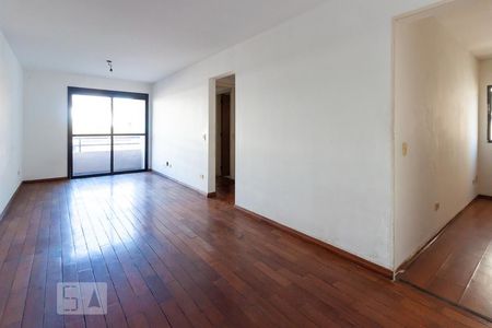Sala de apartamento para alugar com 2 quartos, 75m² em Caxingui, São Paulo