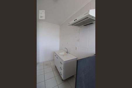 Cozinha de apartamento para alugar com 2 quartos, 46m² em Vila Trinta e Um de Março, Campinas