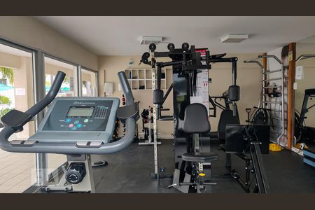 Casa de condomínio para alugar com 54m², 1 quarto e 1 vaga Casa de condomínio para alugar com 54m², 1 quarto e 1 vagaÁrea comum - Academia