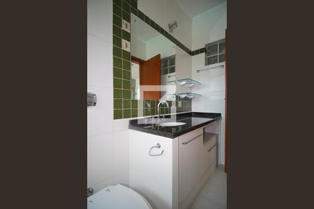 Casa à venda com 155m², 2 quartos e 2 vagasBanheiro da Suíte