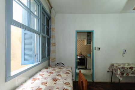 Sala de Apartamento com 2 quartos, 40m² Centro Histórico