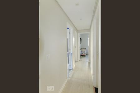 Apartamento à venda com 72m², 3 quartos e 1 vaga Apartamento à venda com 72m², 3 quartos e 1 vagaCorredor
