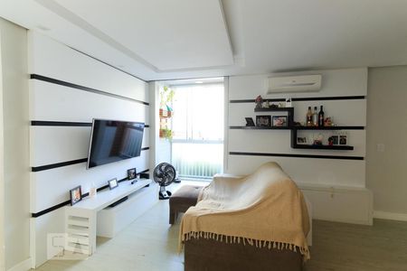 Sala de apartamento para alugar com 3 quartos, 72m² em Cristal, Porto Alegre