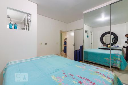 Apartamento à venda com 200m², 4 quartos e 4 vagas Apartamento à venda com 200m², 4 quartos e 4 vagasSuíte 2