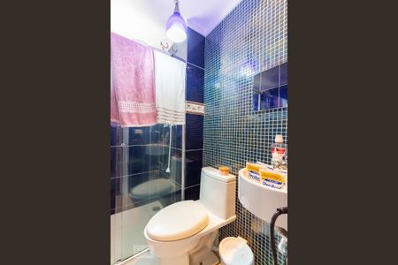 Apartamento à venda com 200m², 4 quartos e 4 vagas Apartamento à venda com 200m², 4 quartos e 4 vagasBanheiro da Suíte 3