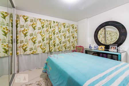 Apartamento à venda com 200m², 4 quartos e 4 vagas Apartamento à venda com 200m², 4 quartos e 4 vagasSuíte 2