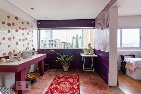 Apartamento à venda com 200m², 4 quartos e 4 vagas Apartamento à venda com 200m², 4 quartos e 4 vagasBanheiro da Suíte 1