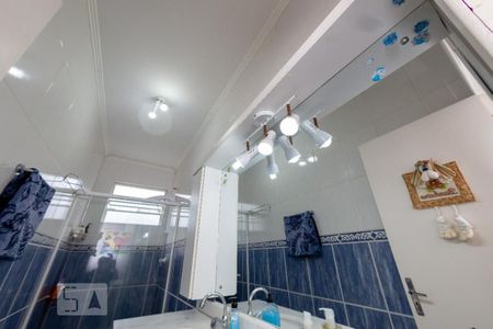 Banheiro de apartamento à venda com 2 quartos, 76m² em Menino Deus, Porto Alegre