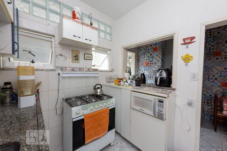 Apartamento à venda com 76m², 2 quartos e sem vagaCozinha