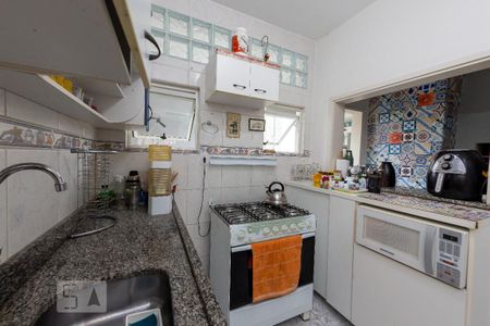 Apartamento à venda com 76m², 2 quartos e sem vagaCozinha