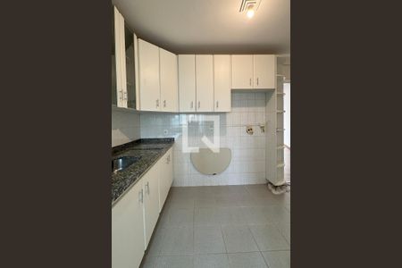 Apartamento à venda com 120m², 3 quartos e 2 vagasCozinha