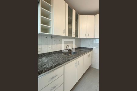 Apartamento à venda com 120m², 3 quartos e 2 vagasCozinha