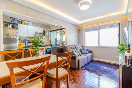 Sala de apartamento à venda com 2 quartos, 60m² em Menino Deus, Porto Alegre