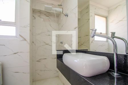 Banheiro de apartamento à venda com 1 quarto, 70m² em Centro, Campinas
