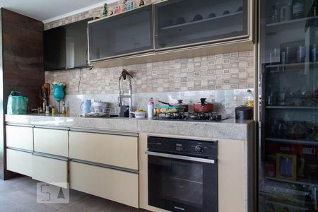 Apartamento à venda com 189m², 3 quartos e 3 vagas Apartamento à venda com 189m², 3 quartos e 3 vagasVaranda gourmet