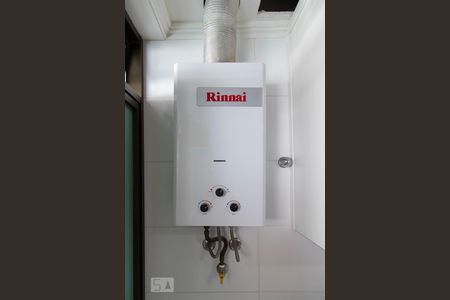 Apartamento à venda com 189m², 3 quartos e 3 vagas Apartamento à venda com 189m², 3 quartos e 3 vagasÁrea de serviço