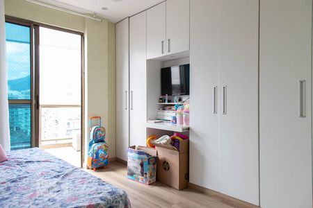 Apartamento à venda com 189m², 3 quartos e 3 vagas Apartamento à venda com 189m², 3 quartos e 3 vagasSuíte canadense 2