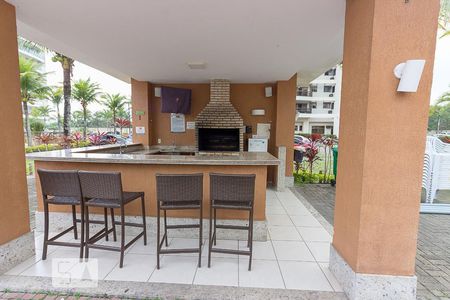 Apartamento à venda com 189m², 3 quartos e 3 vagas Apartamento à venda com 189m², 3 quartos e 3 vagasÁrea comum - churrasqueira