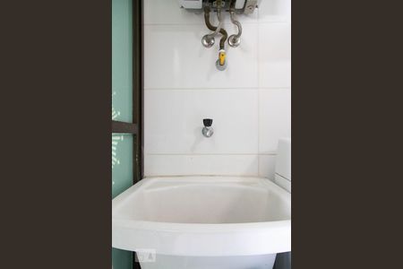 Apartamento à venda com 189m², 3 quartos e 3 vagas Apartamento à venda com 189m², 3 quartos e 3 vagasÁrea de serviço