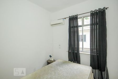 Quarto 1 de casa de condomínio para alugar com 2 quartos, 93m² em Copacabana, Rio de Janeiro