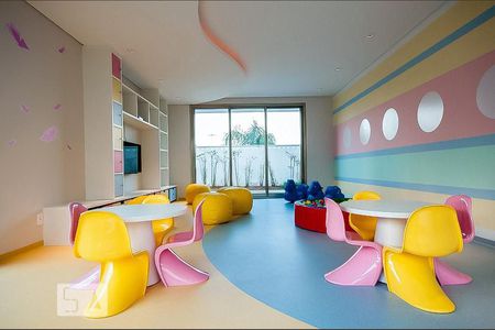 Apartamento à venda com 67m², 2 quartos e 2 vagasÁrea comum - Brinquedoteca