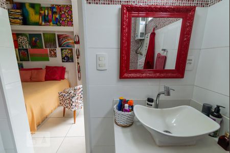 Banheiro de kitnet/studio à venda com 1 quarto, 23m² em Tijuca, Rio de Janeiro