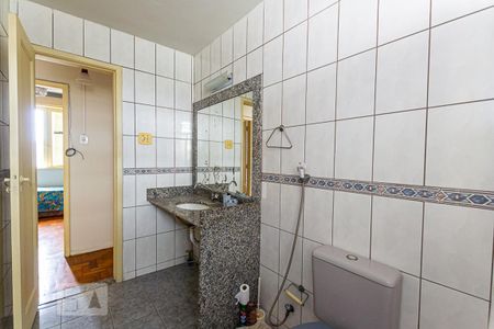 Banheiro de apartamento para alugar com 3 quartos, 100m² em Ingá, Niterói
