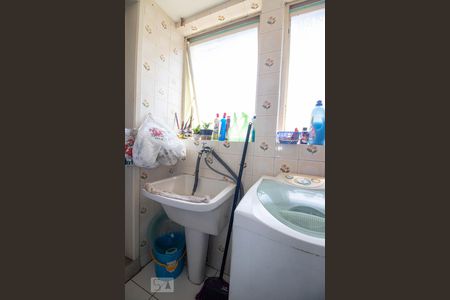 Apartamento à venda com 57m², 2 quartos e sem vaga Apartamento à venda com 57m², 2 quartos e sem vagaÁrea de Serviço