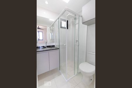 Banheiro da Suíte de apartamento para alugar com 1 quarto, 24m² em Boa Vista, Curitiba