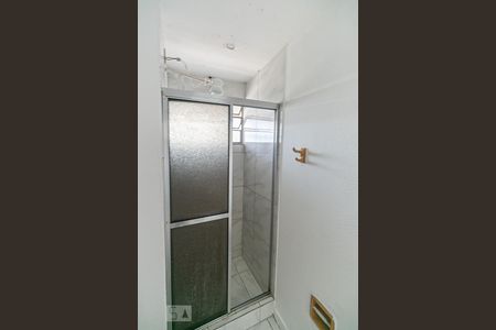 Banheiro de apartamento para alugar com 1 quarto, 63m² em Santa Tereza, Porto Alegre