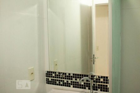 Apartamento à venda com 60m², 2 quartos e 1 vaga Apartamento à venda com 60m², 2 quartos e 1 vagaBanheiro