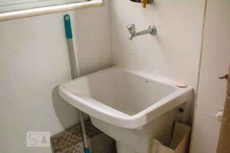 Apartamento à venda com 60m², 2 quartos e 1 vaga Apartamento à venda com 60m², 2 quartos e 1 vagaArea de serviço