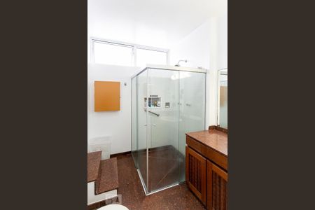 Casa à venda com 484m², 5 quartos e 3 vagasBanheiro da Suite 3